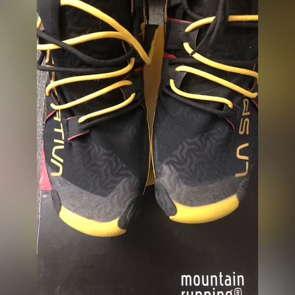 Women’s La Sportiva mountain running sneakers - Picture 4 of 8